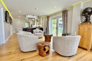 Kitchen/Dining/Family Room- click for photo gallery
